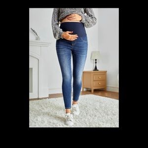 Brand new, maternity clothes! Bogo bundles, half off! Most offers accepted!